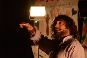Giulio Cavalli in scena