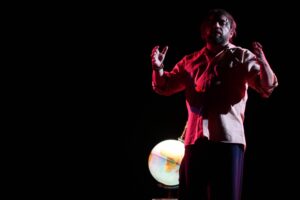 Giulio Cavalli in scena